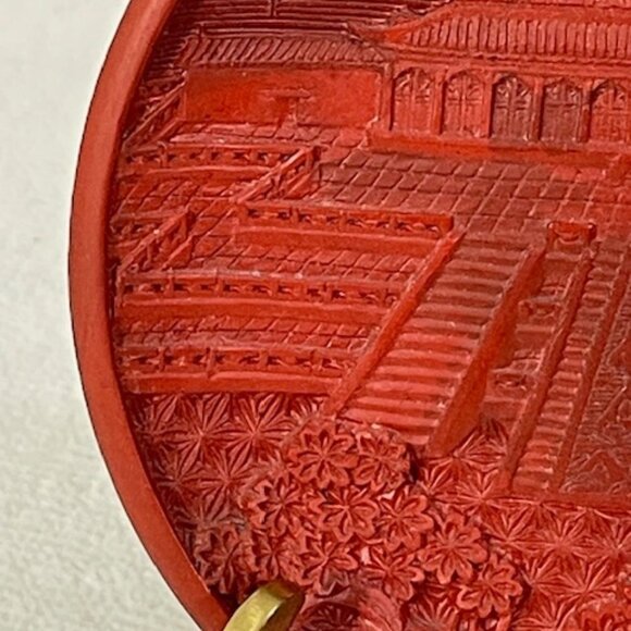 Vintage small Chinese cinnabar lacquer plate with stand. - Picture 5 of 8